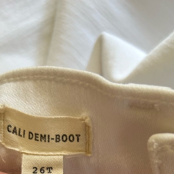 Madewell Cali Demi-Boot Jeans in Pure White Size 26T - Picture 12 of 16